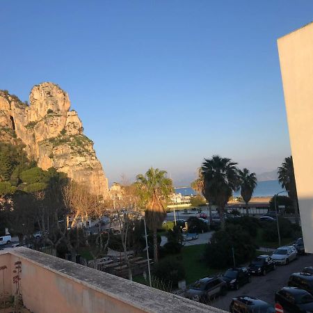 B E B Riviera Di Levante Terracina Exteriör bild