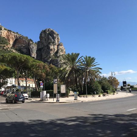 B E B Riviera Di Levante Terracina Exteriör bild