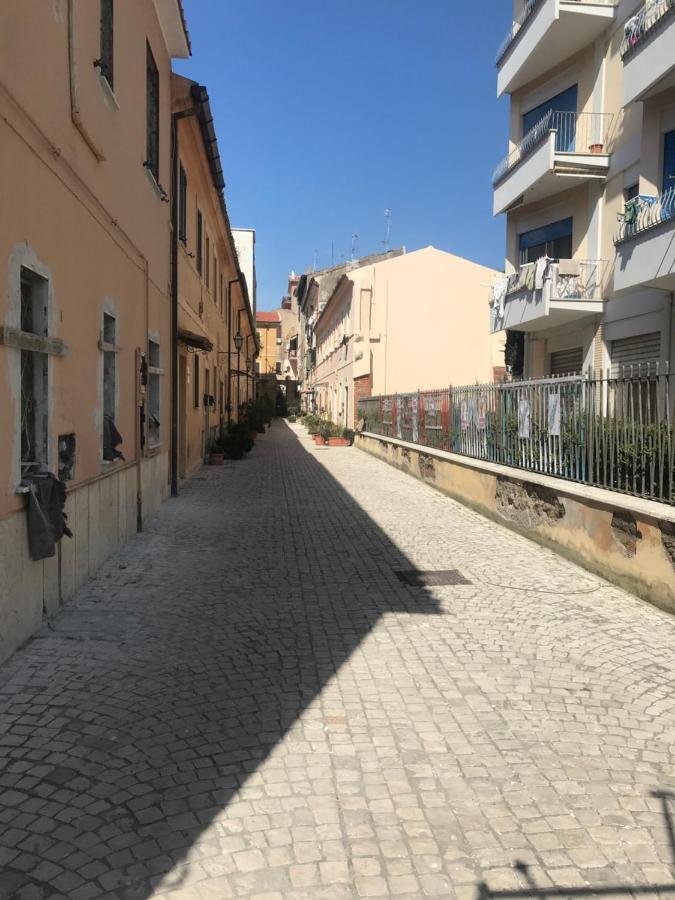 B E B Riviera Di Levante Terracina Exteriör bild
